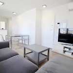 아파트 Victoria 80 By Homeprive *